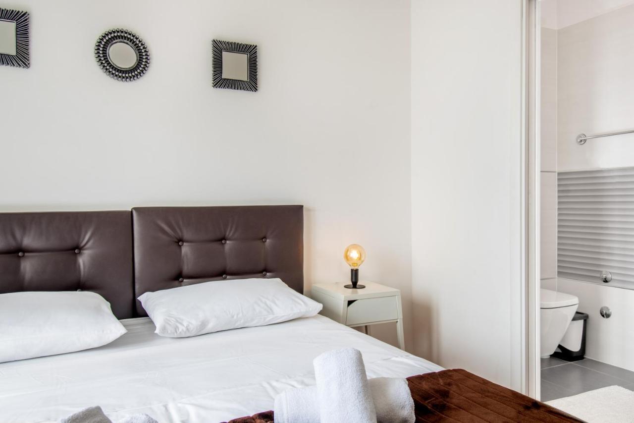 Rooms&Apartments Zelux Spalato Esterno foto